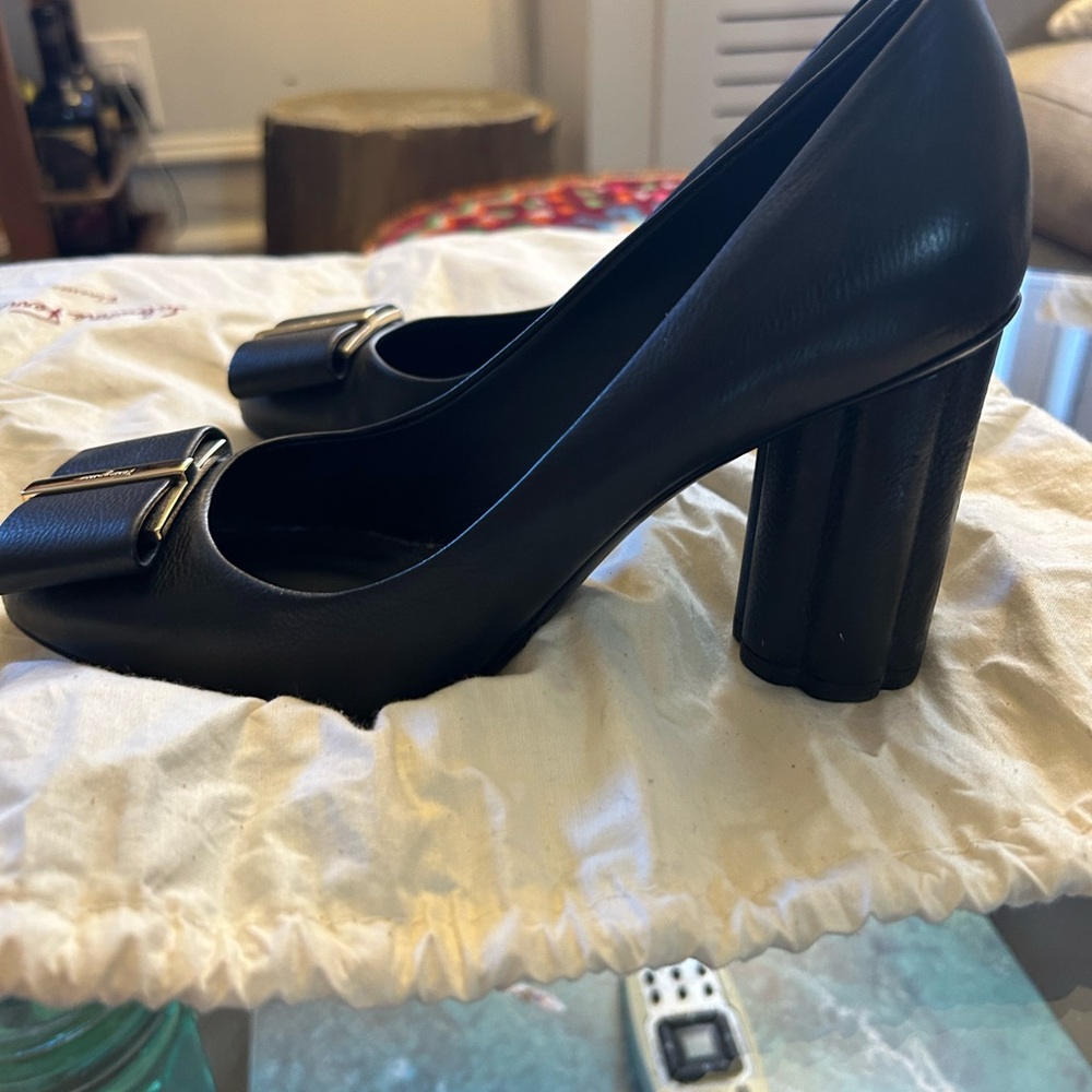 Salvatore Ferragamo Black Heels with Gold Bow Detail - Picture 2 of 3